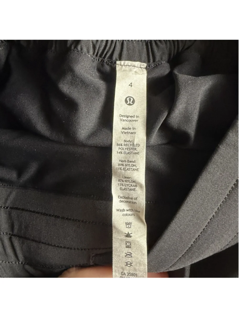 Lululemon Hotty Hot High Rise Skirt Long Black Womens 4 Skort Built In Shorts